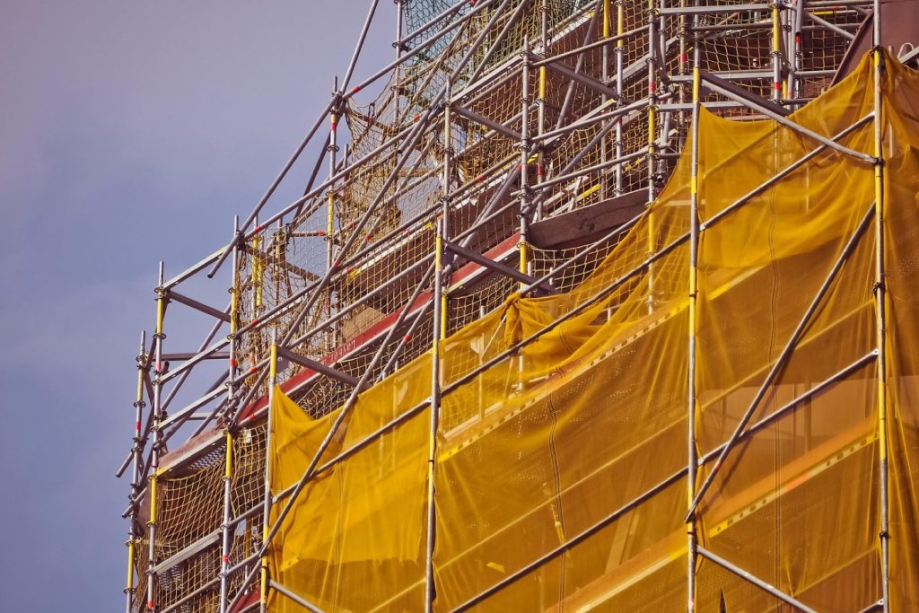 Compromis entre restauration moderne et conservation des églises